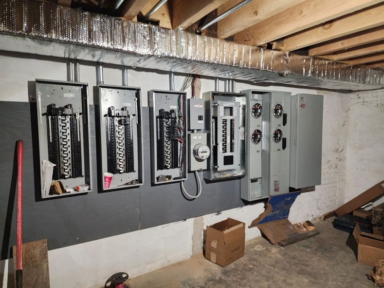 Electrical G‎‎a‎‎r‎‎‎‎a‎‎g‎‎e - Electrician in Los Angeles