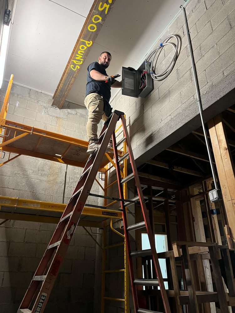 Tirana Electric - Best Electrician NYC - Electrician in New York